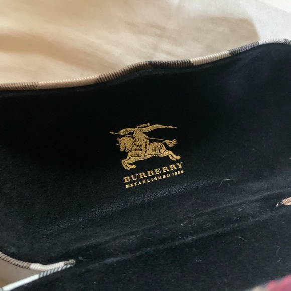 Burberry Frames and Case Combo - Picture 6 of 6